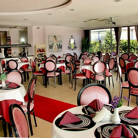 Hotel Savk